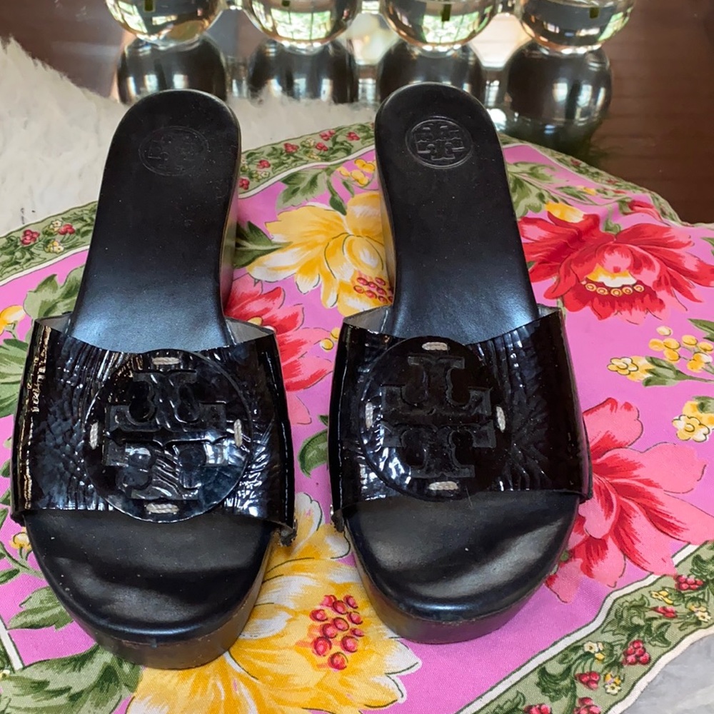 Tory Burch pumps